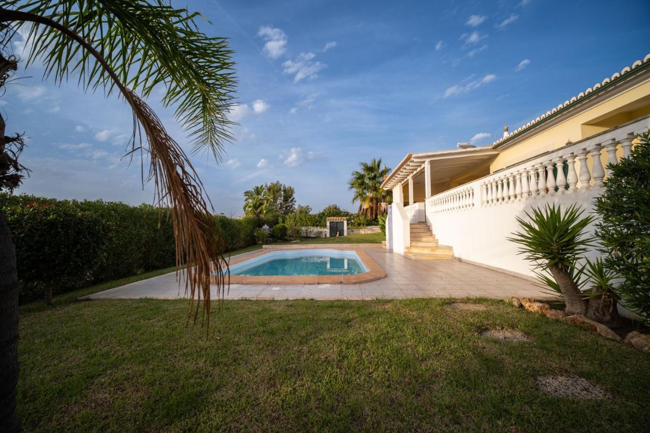 A Tipica Casa De Ferias Villa Parchal Exteriör bild