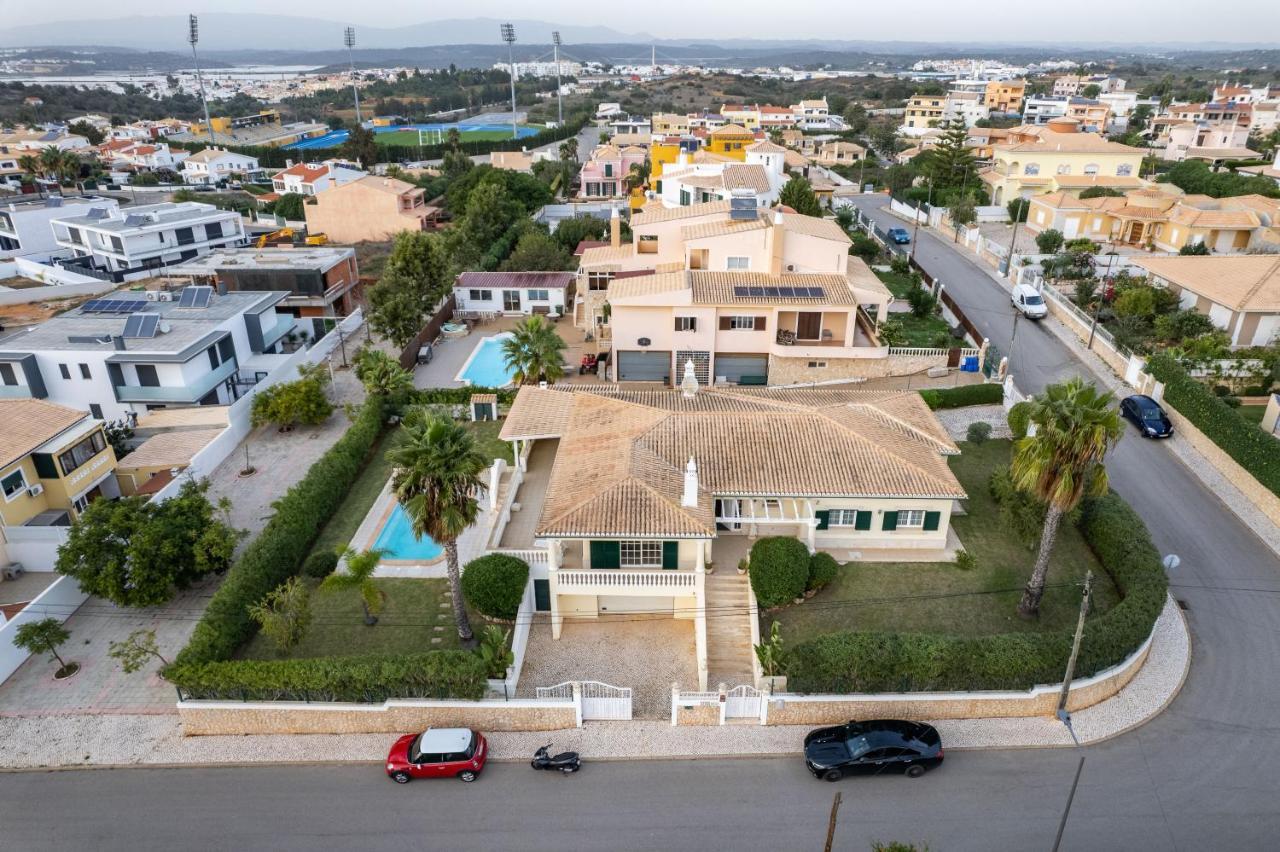 A Tipica Casa De Ferias Villa Parchal Exteriör bild